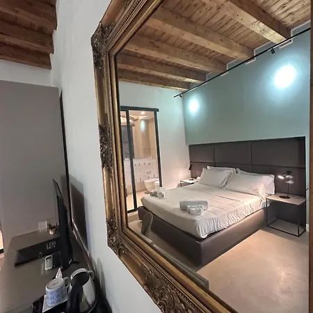 Palazzo Santamarina Luxury & Guest house