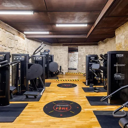 בית הארחה Palazzo Santamarina Luxury & 4*