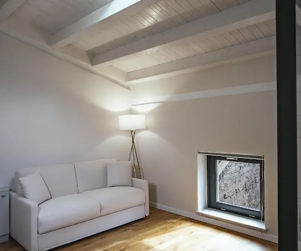 Palazzo Santamarina Luxury & Pensjonat 4*